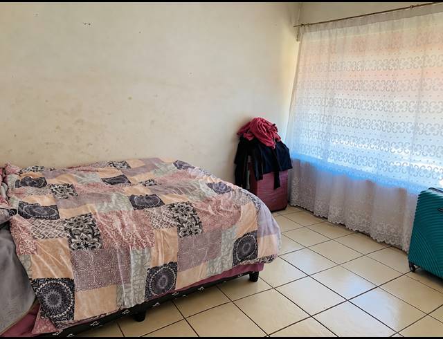 3 BEDROOM FLAT FOR SALE IN VEREENIGING CENTRAL